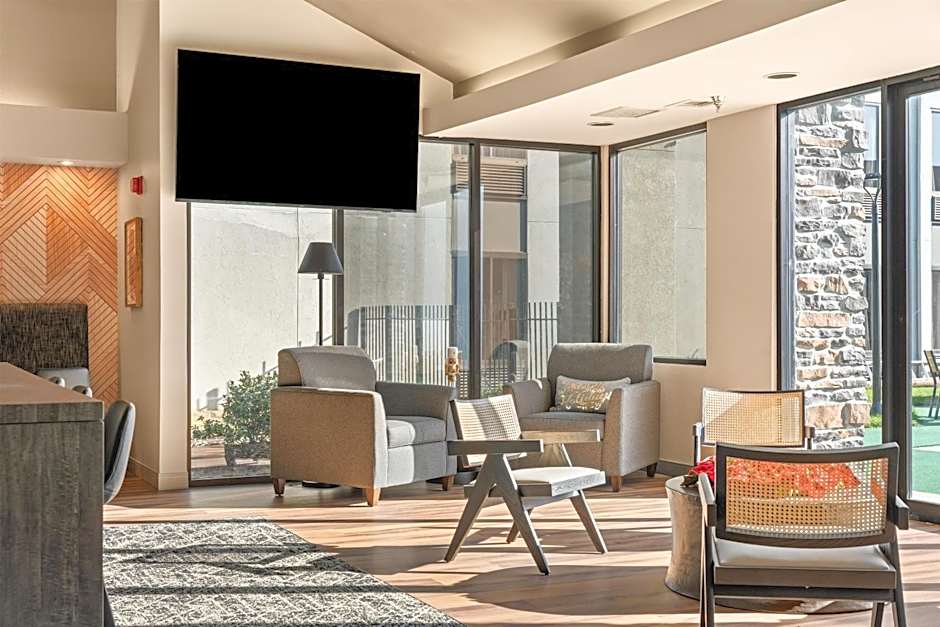 Best Western Courtview Hotel