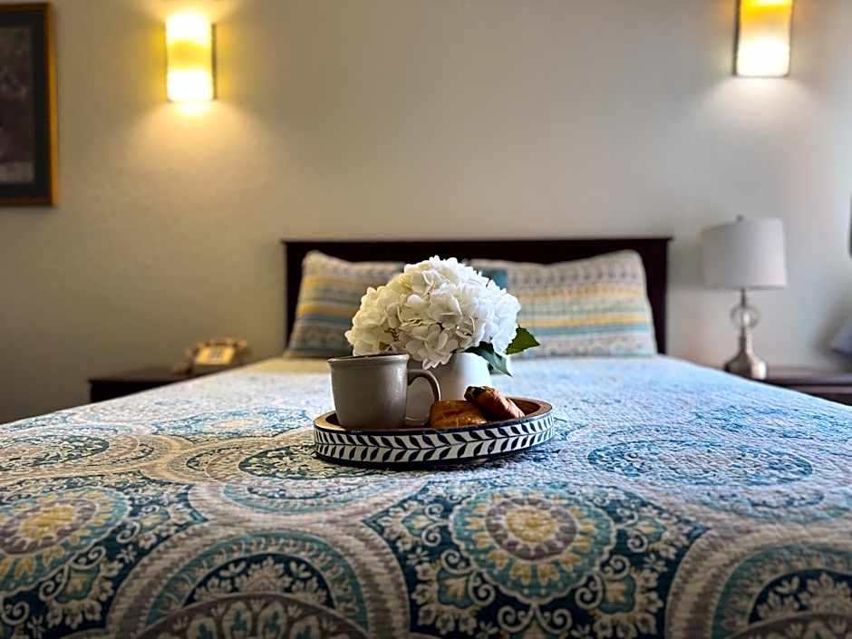 Athens Hotel & Suites