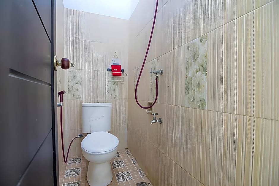 RedDoorz Syariah near Ramayana Mall Tarakan