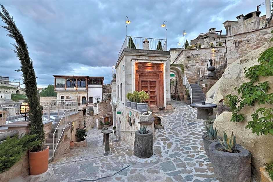 Elika Cave Suites Cappadocia, Curio Collection by Hilton