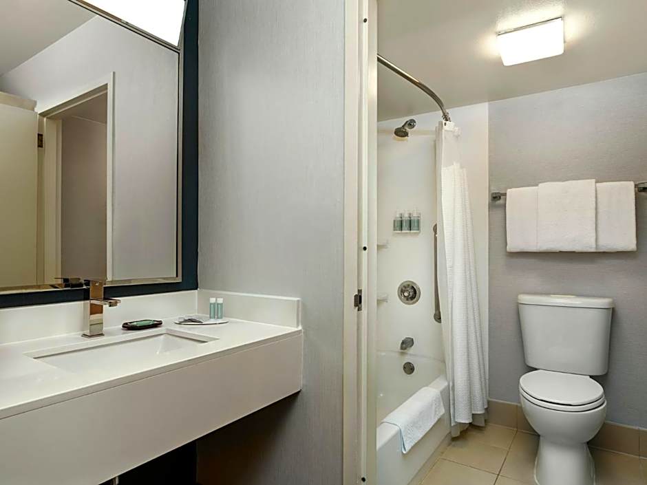 Courtyard by Marriott Sacramento Airport Natomas