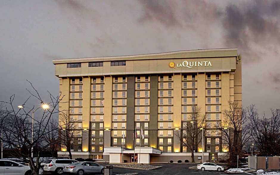 La Quinta Inn & Suites by Wyndham Springfield