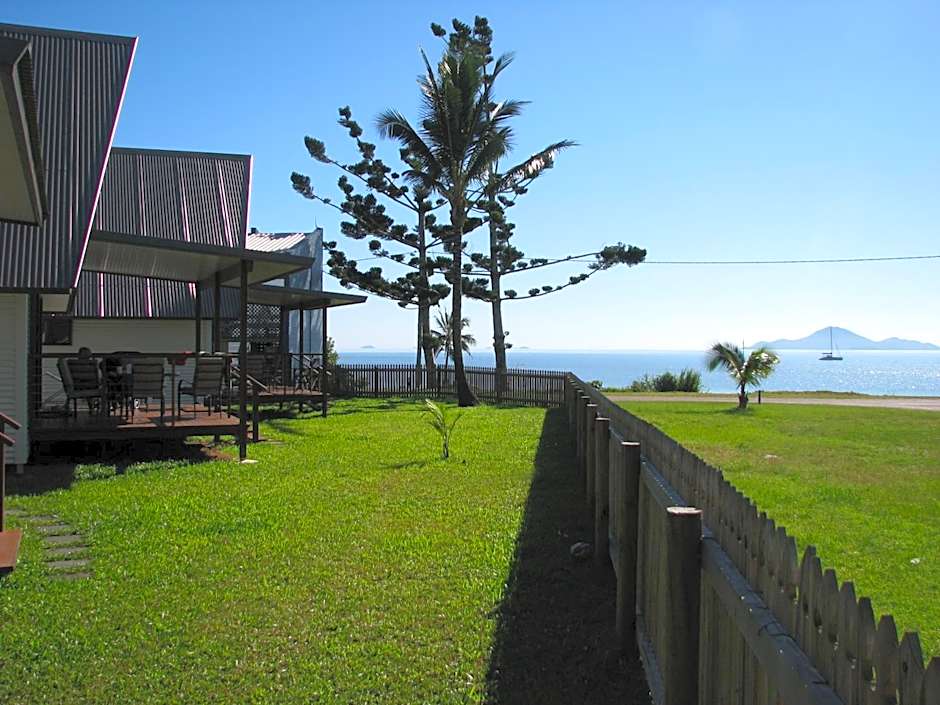 Cardwell Beachcomber Motel & Tourist Park