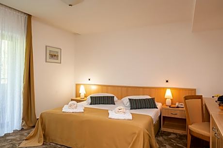 Double or Twin Room with Balcony