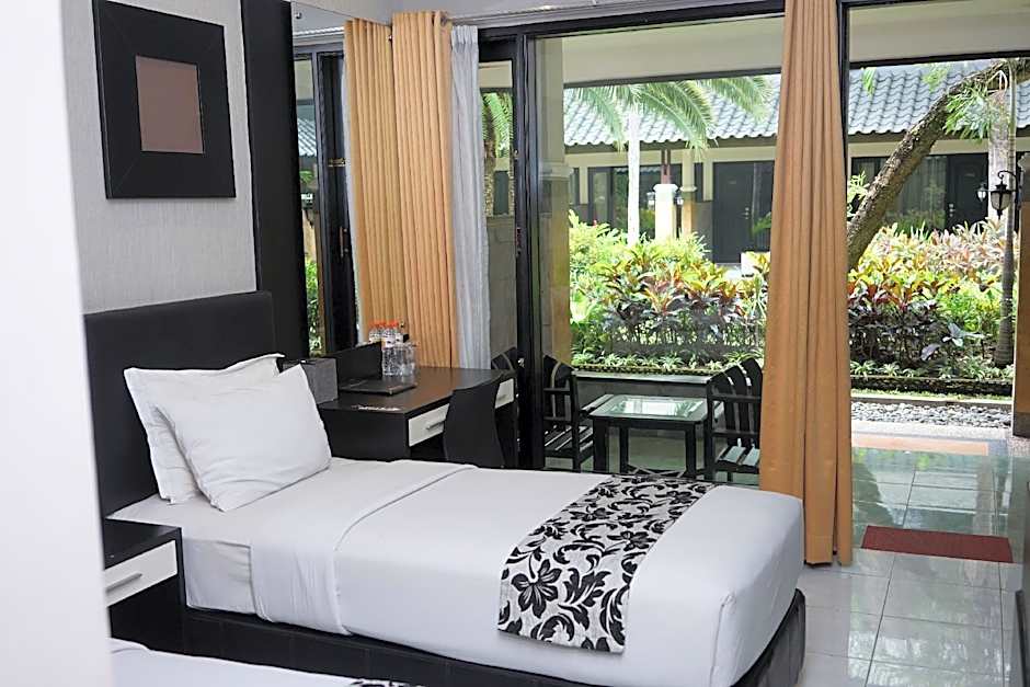 Luminor Hotel Jember by WH