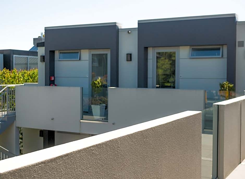 Bellano Motel Suites