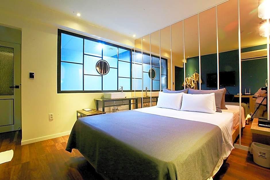 Chuncheon Urbane Hotel