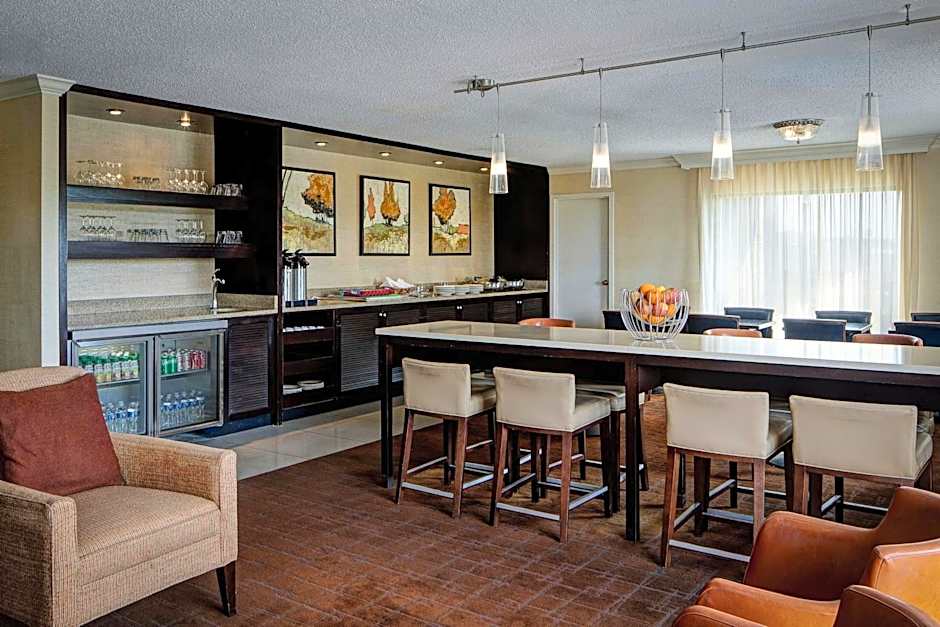 Sheraton Westport Chalet Hotel St. Louis