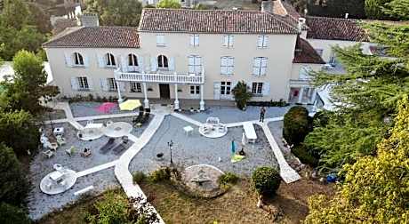 Le Clos des Cèdres b&b