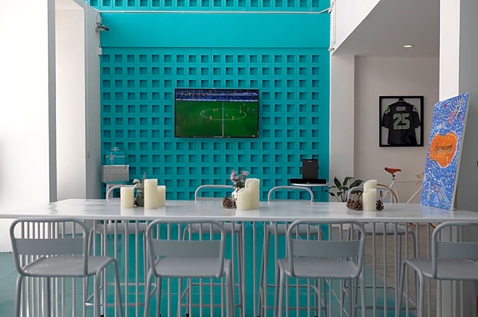 Borbaboom Phuket Poshtel & Hostel