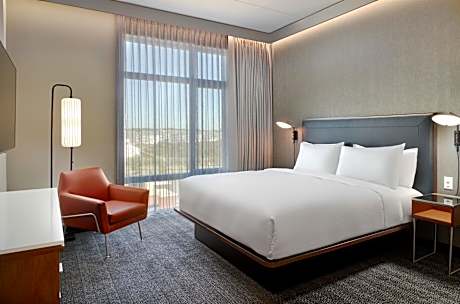 Standard King Room - Mobility Accessible