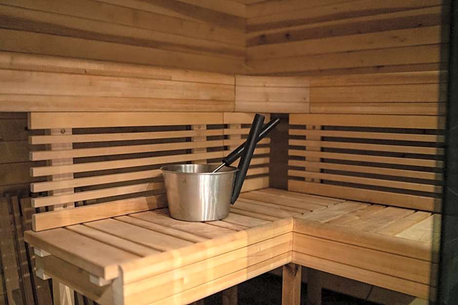 Peetri talu klaaskuplid Haapsalu lähedal