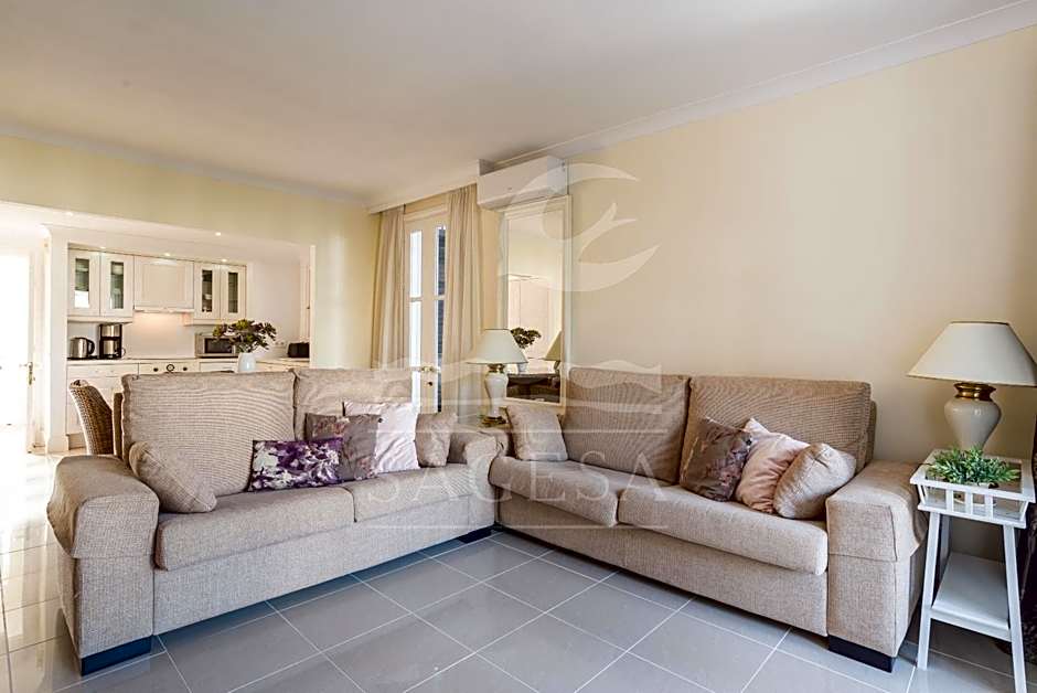 Jardines de las Golondrinas