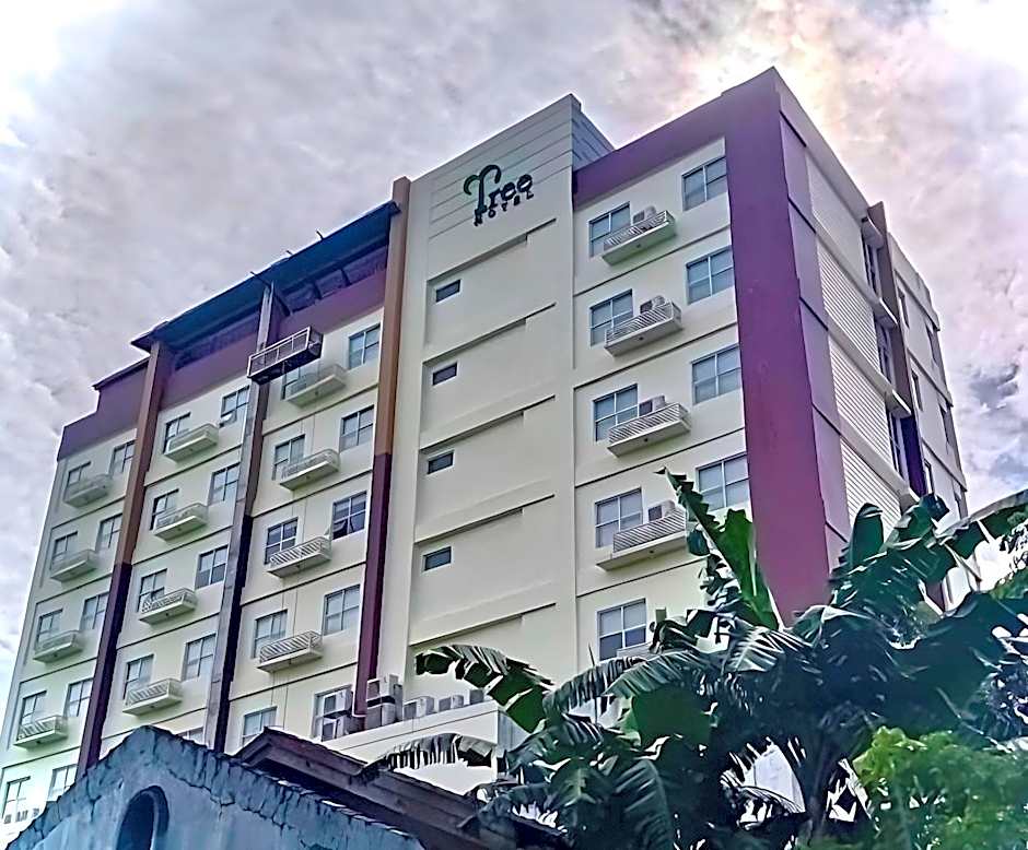 Tree Hotel Panakkukang Makassar By LIFE