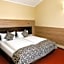 Port Inn Hotel