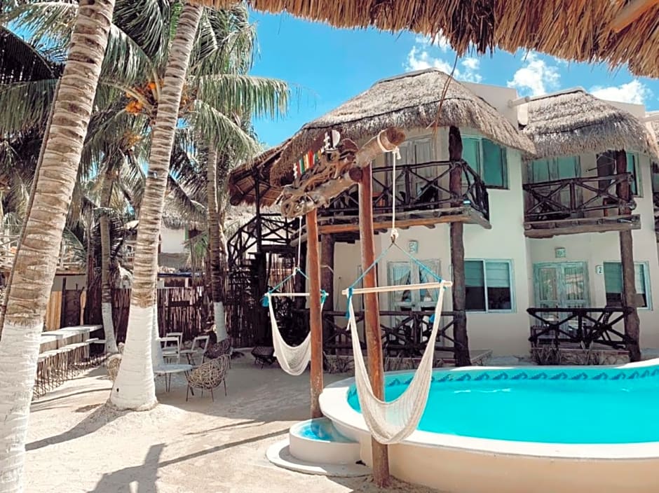 Holbox Dream Beachfront Hotel