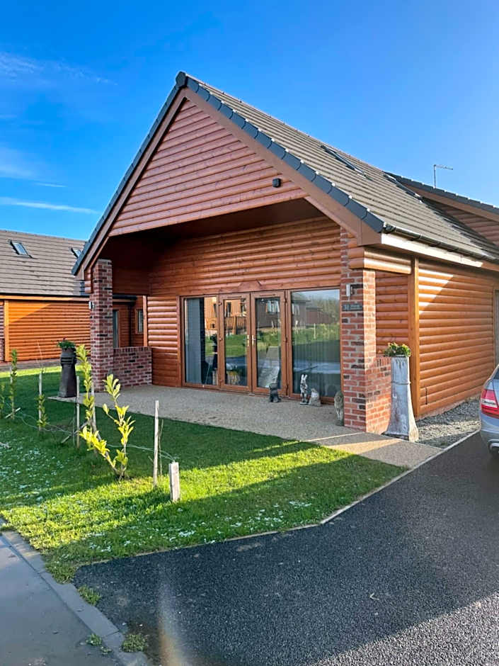 31 Cherry East Riding of Yorkshire Hot Tub & Fishing