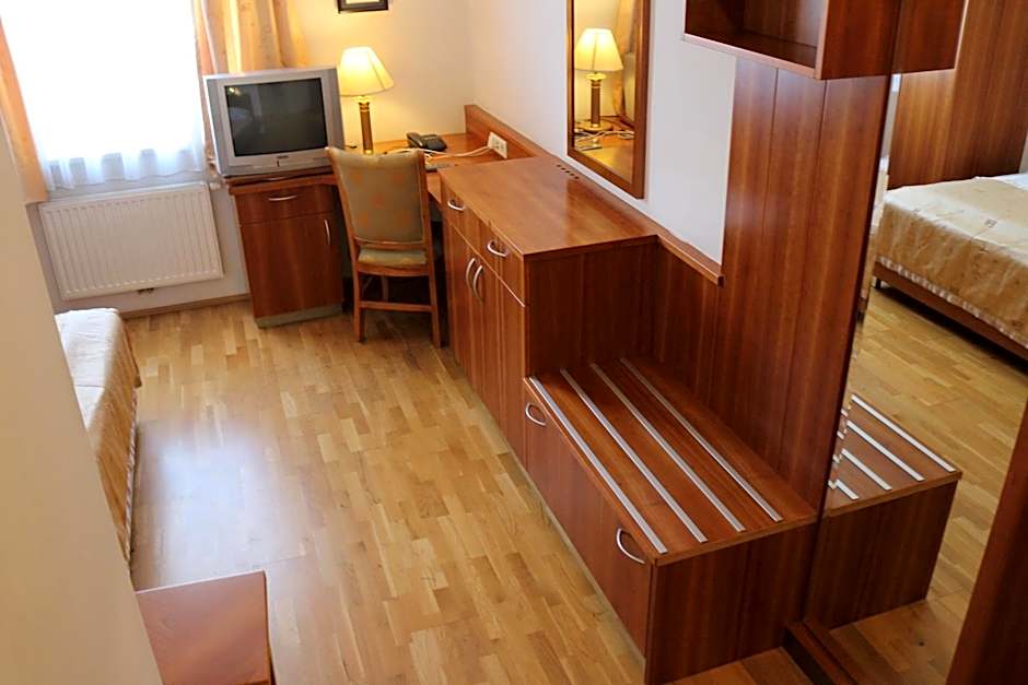 Hotel Wasserpalast - breakfast for free!!!