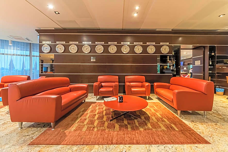 Dado Hotel International