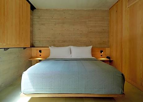 Balcony Room