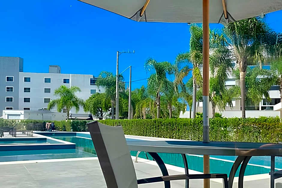 Férias na praia c/ piscina e espaço de lazer