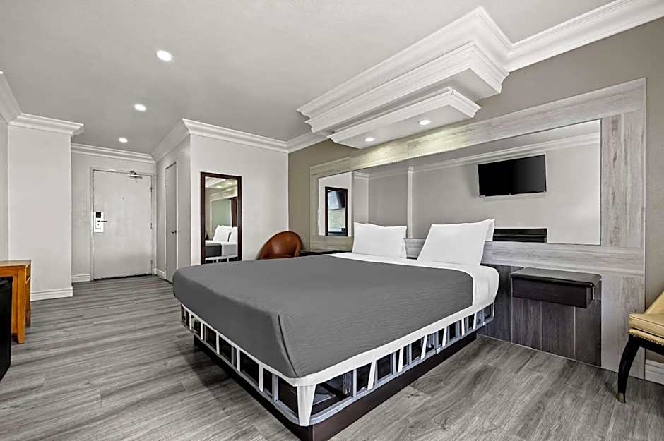Rodeway Inn