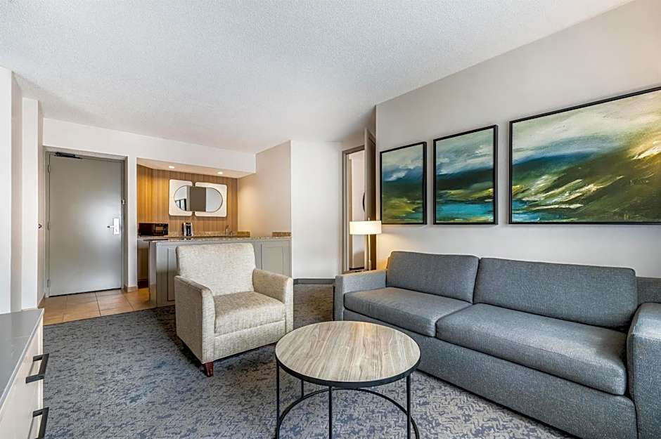 DoubleTree Suites By Hilton Raleigh-Durham