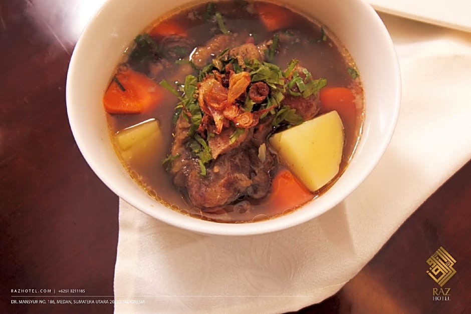 Raz Hotel And Convention