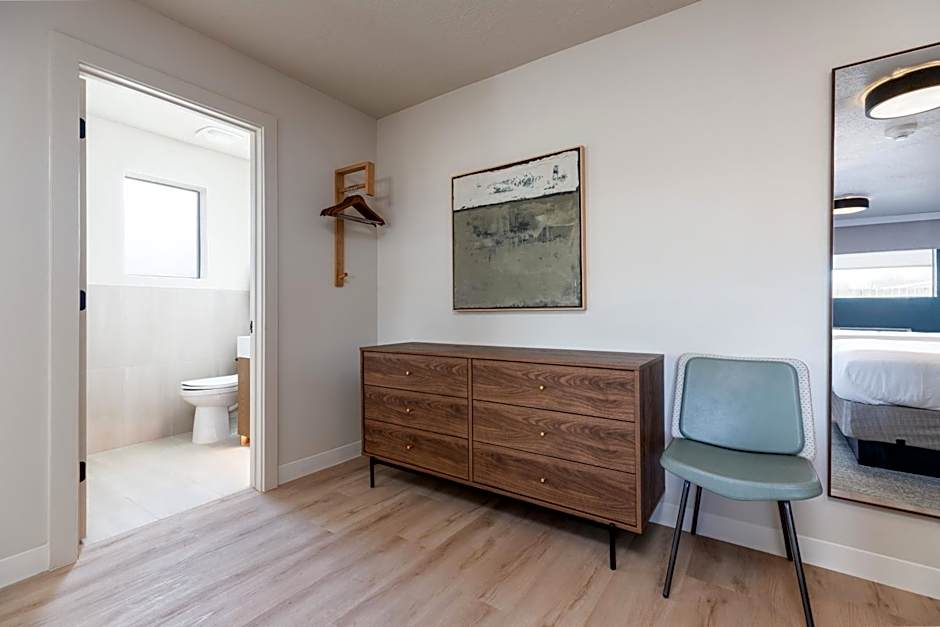 Adobe Sands Motel