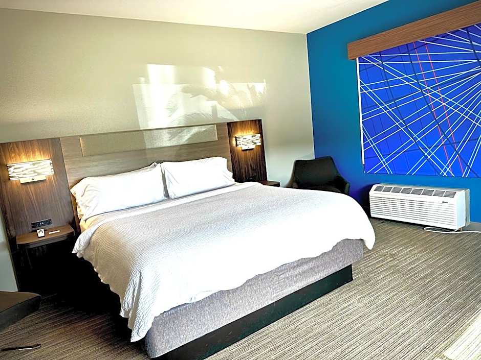 Holiday Inn Express Hotel & Suites Hinesville By IHG