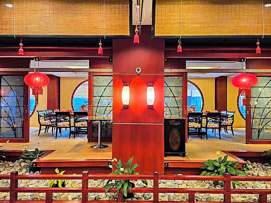 Twin Lotus Hotel