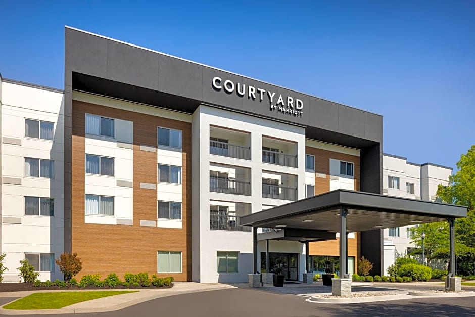 Courtyard by Marriott Edison Woodbridge