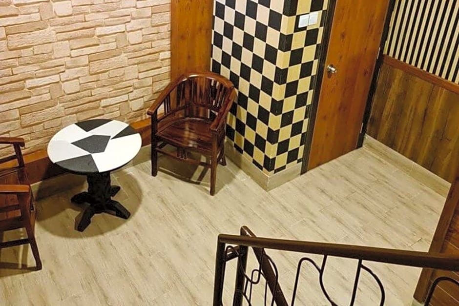 RedDoorz Plus near Nagoya Hill Batam 6