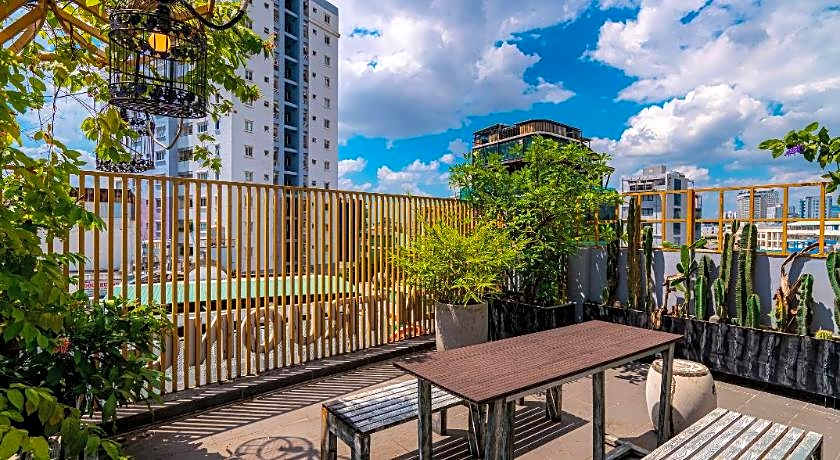 Cactusland Near Saigon Train Station