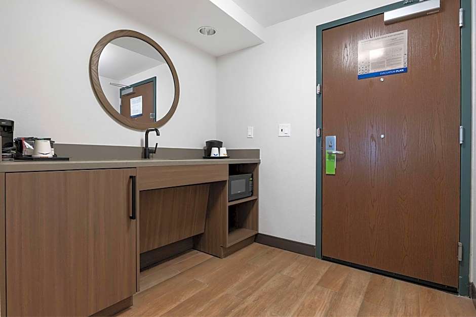 Hampton Inn By Hilton & Suites Lake George, NY