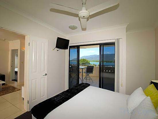 Jack & Newell Holiday Apartments