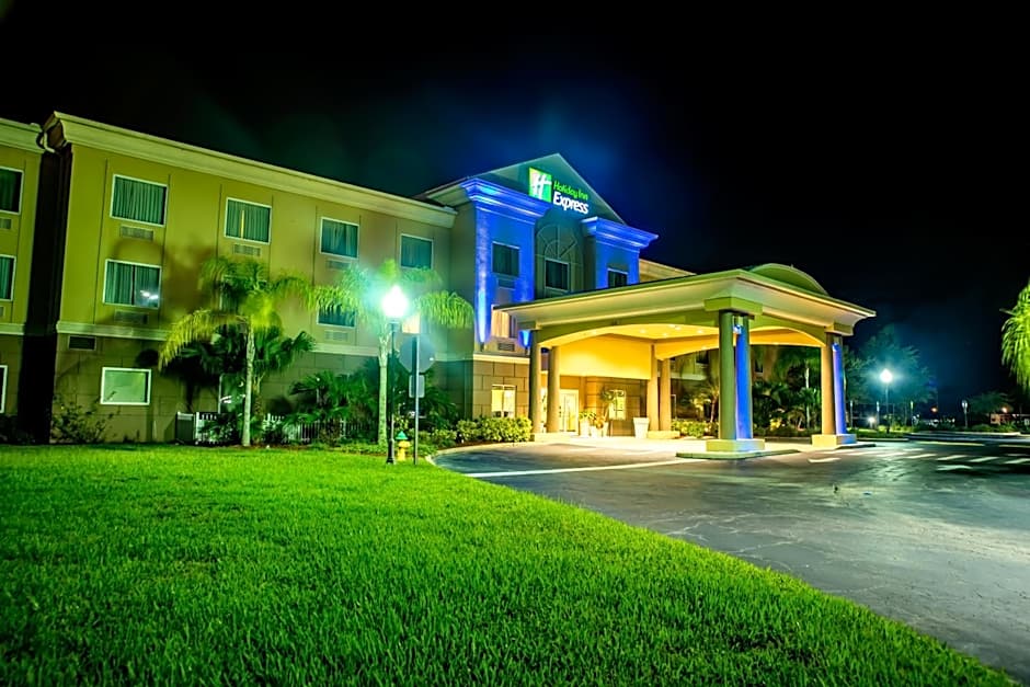 Holiday Inn Express Hotel & Suites Cocoa By IHG