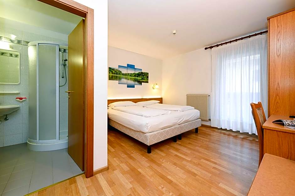 Hotel Denny