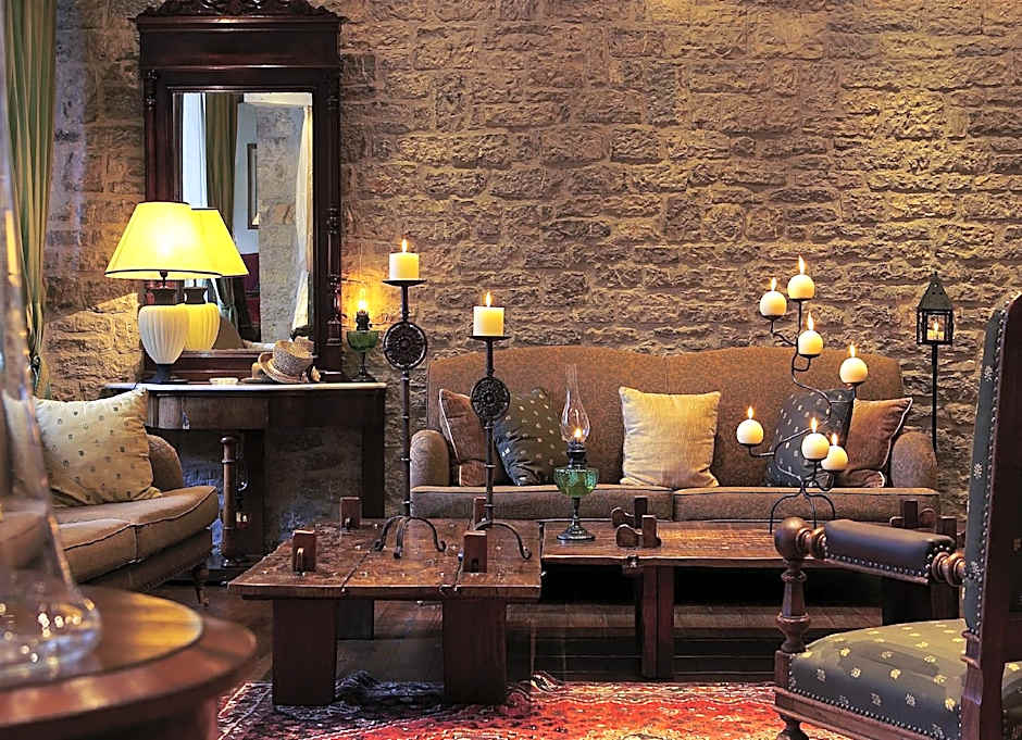 Country Club Hotel & Suites