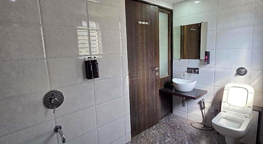 Cloud Green Residency