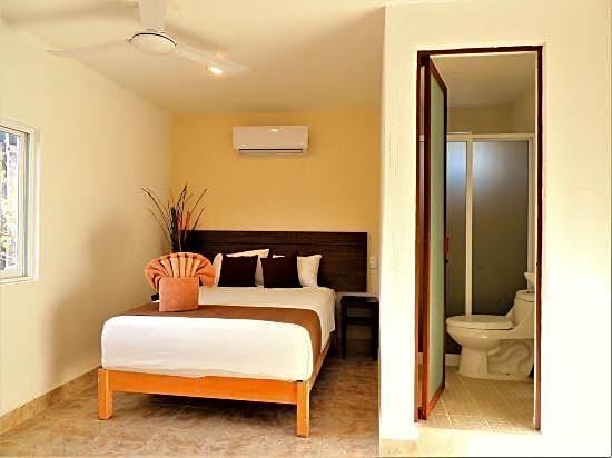 Hotel Shaddai by Lhmg