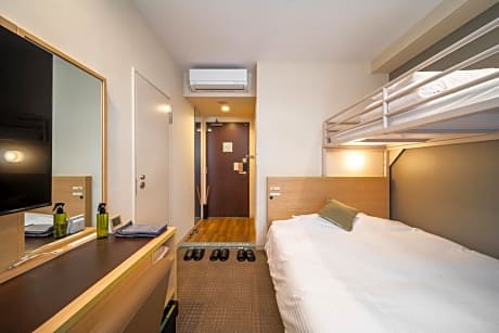 Double Room with Loft - Non-Smoking