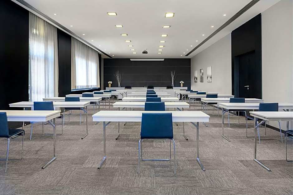 AC Hotel by Marriott Pisa