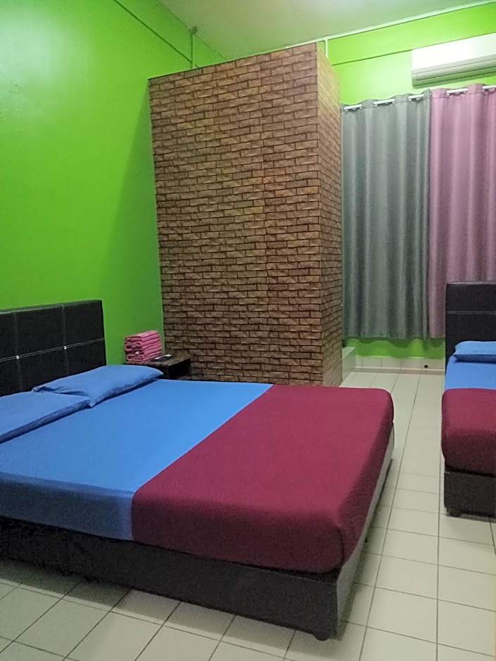 KUALA BESUT JETTY BUDGET HOTEL AIN - In front of Kuala Besut Jetty