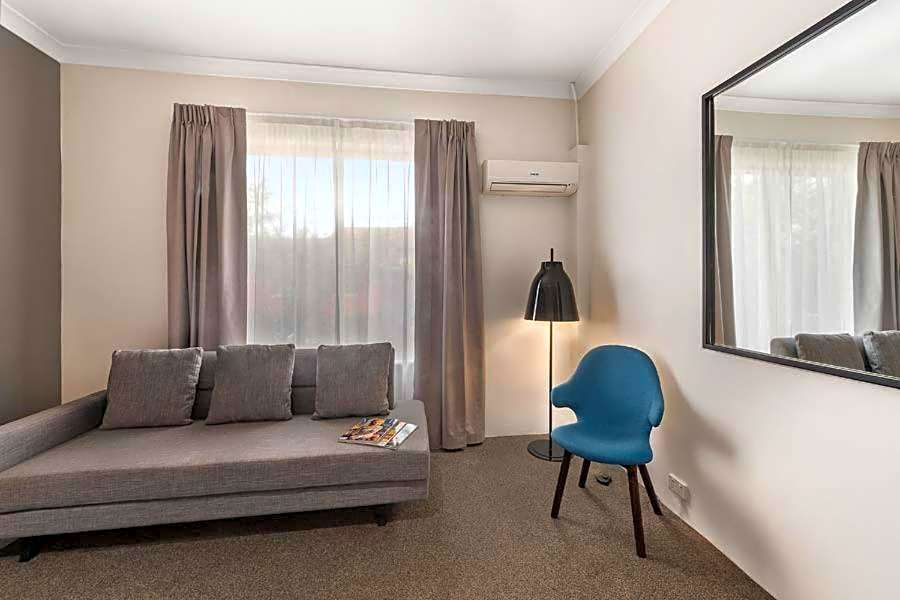CKS Sydney Airport Hotel