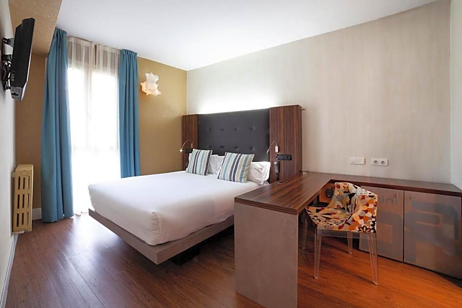 Petit Palace Tamarises