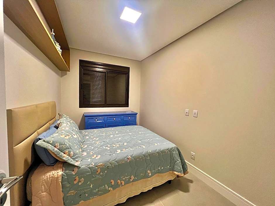 Lindo Apartamento! 100m da Praia Grande! EC01I