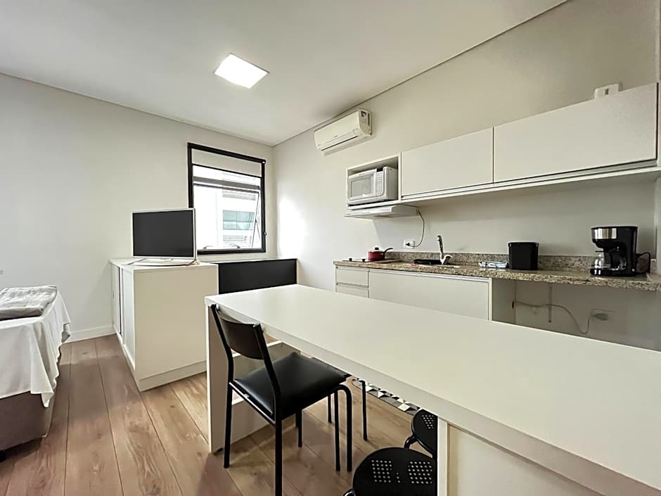 7th Avenue - Centro | Curitiba | Gonzaga Stays