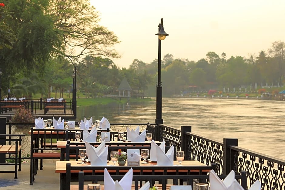 Royal River Kwai Resort & Spa