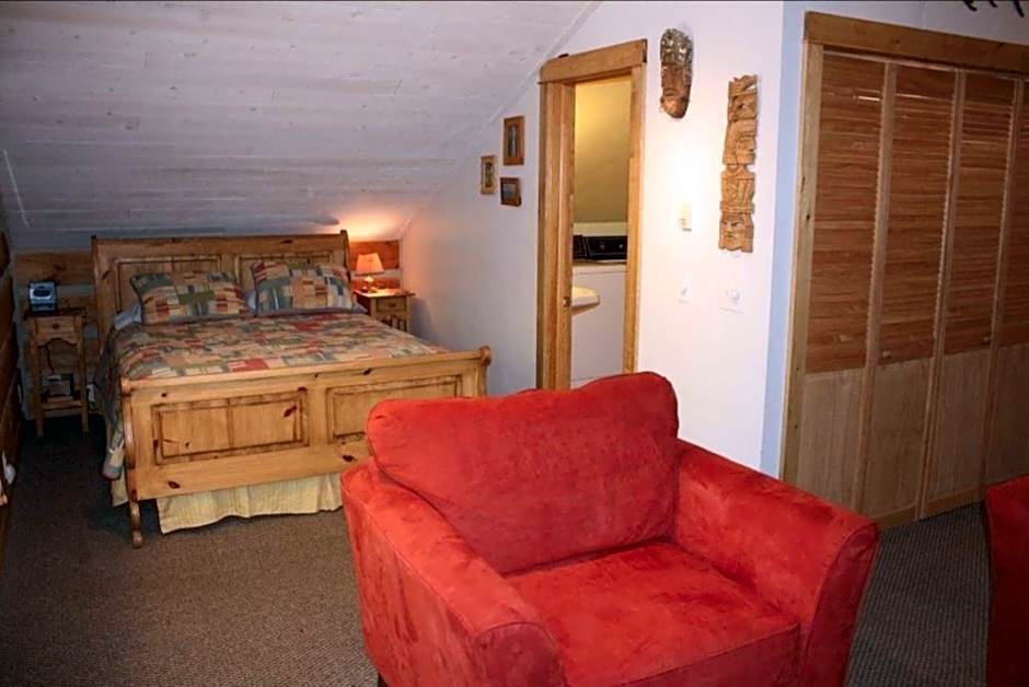 Riverside Meadows Cabins